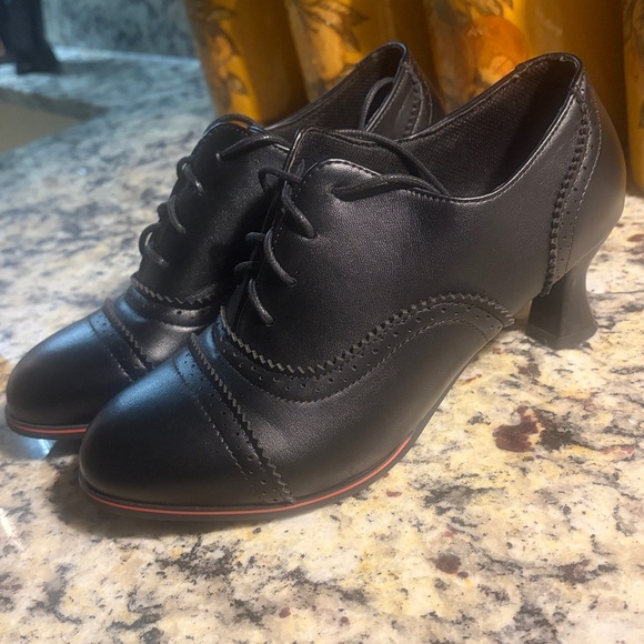 OXFORD🐝VICTORIAN STYLE KITTEN HEEL - Picture 8 of 12